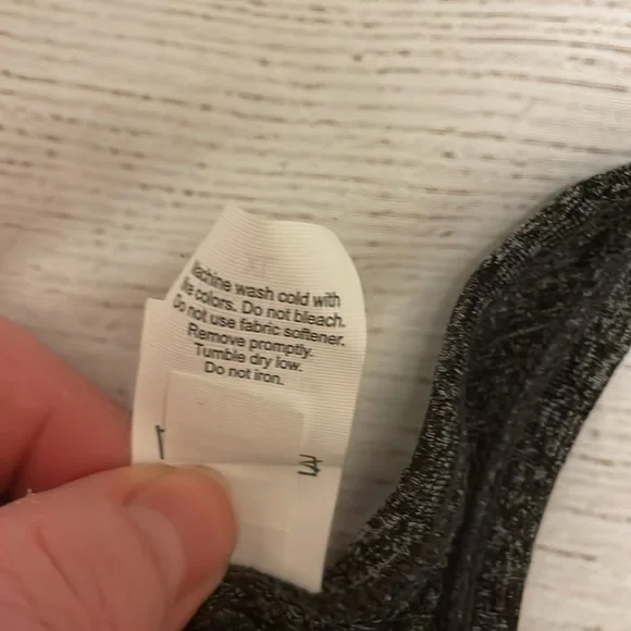 EUC Women’s C9 Charcoal Gray Workout Tank Top in XL​ - Picture 4 of 5